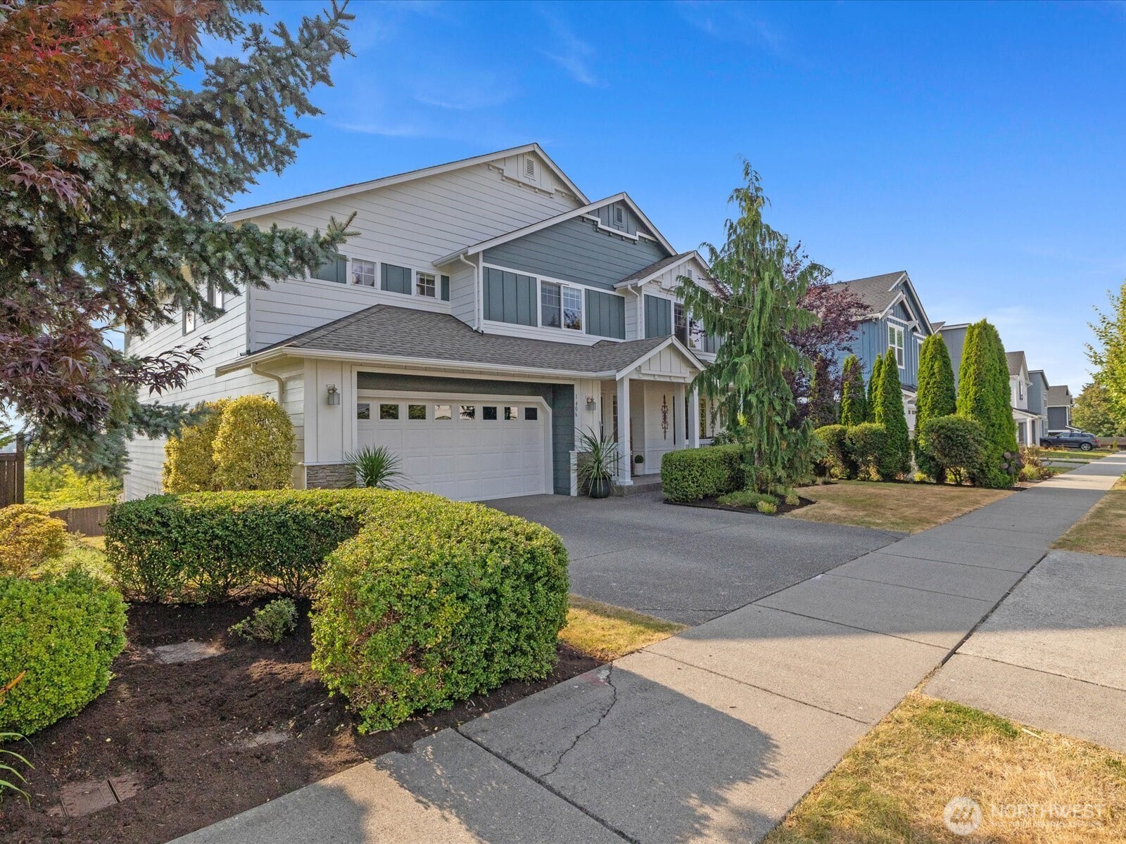 1406 72nd Avenue Property Photo 2