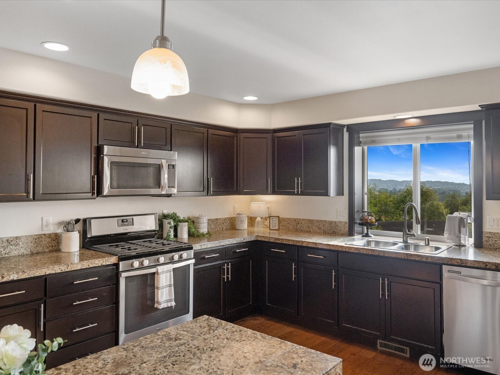 1406 72nd Avenue Property Photo 13