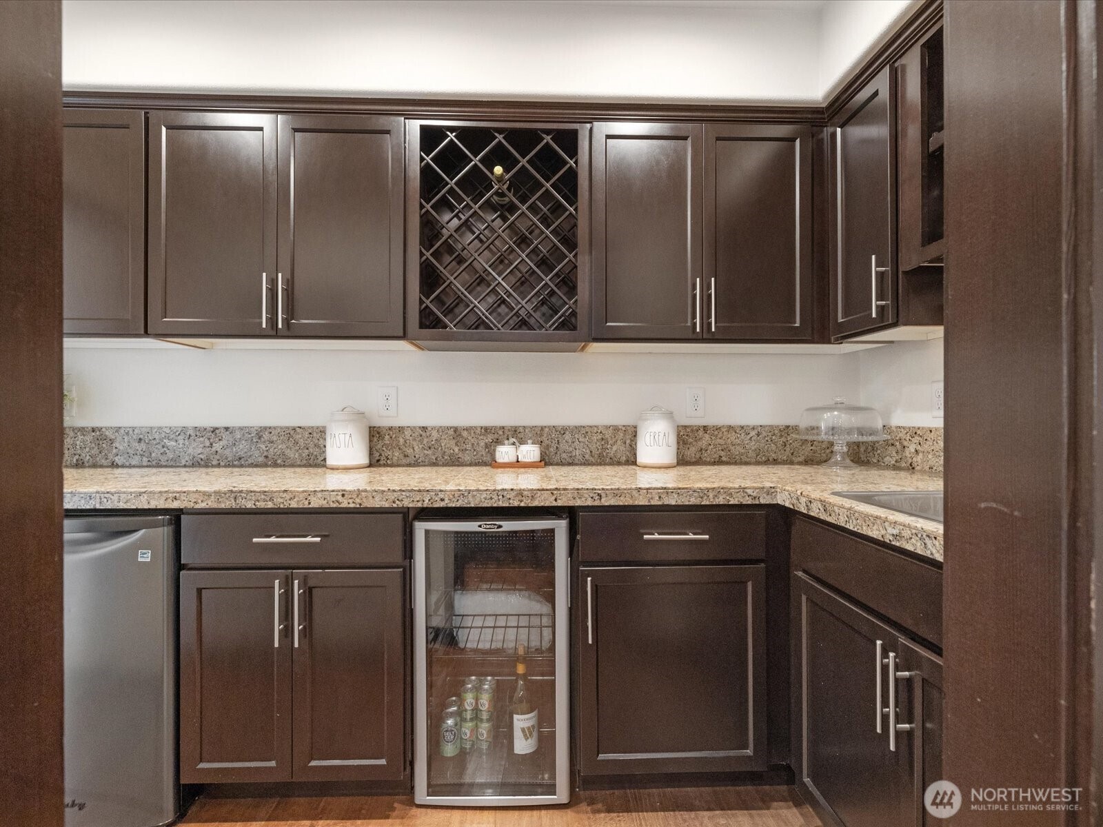 1406 72nd Avenue Property Photo 17