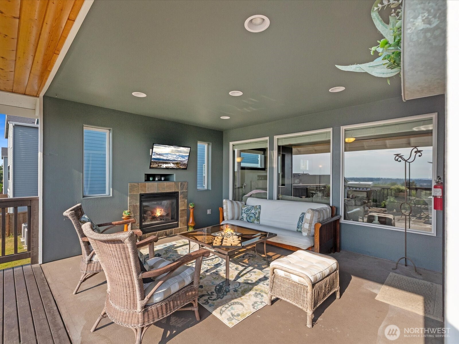 1406 72nd Avenue Property Photo 34