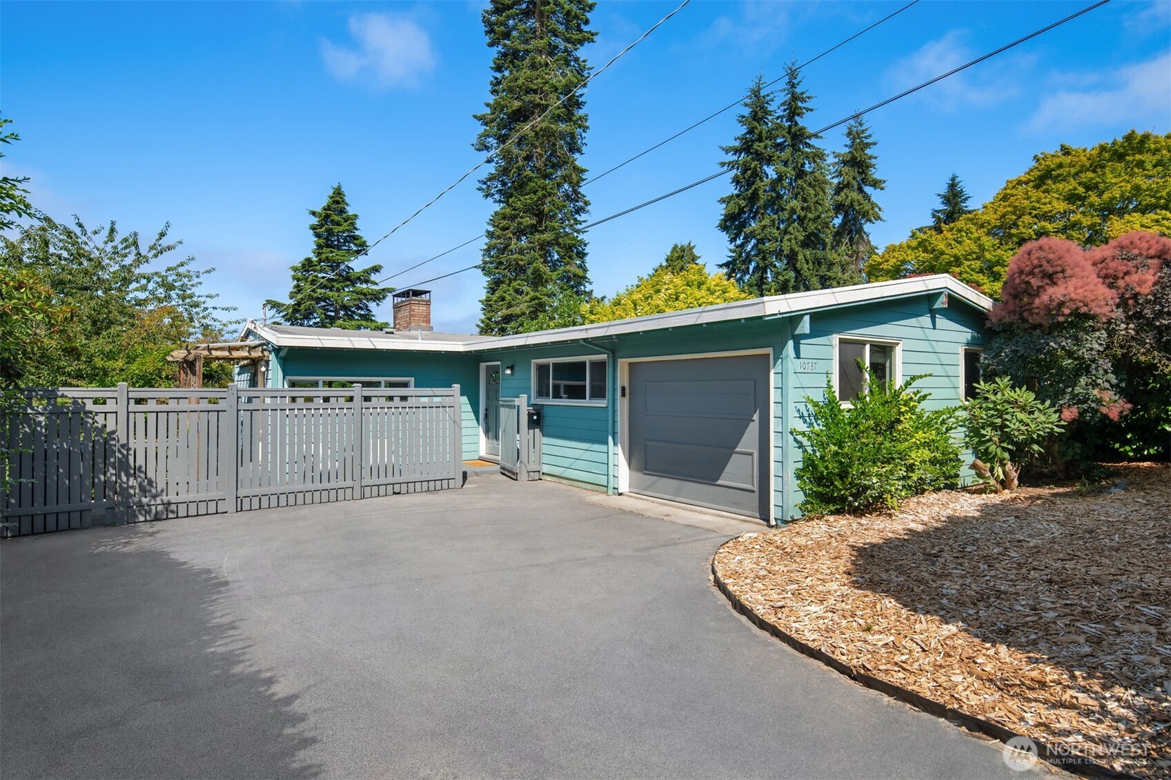 10737 3rd Avenue Property Photo 2