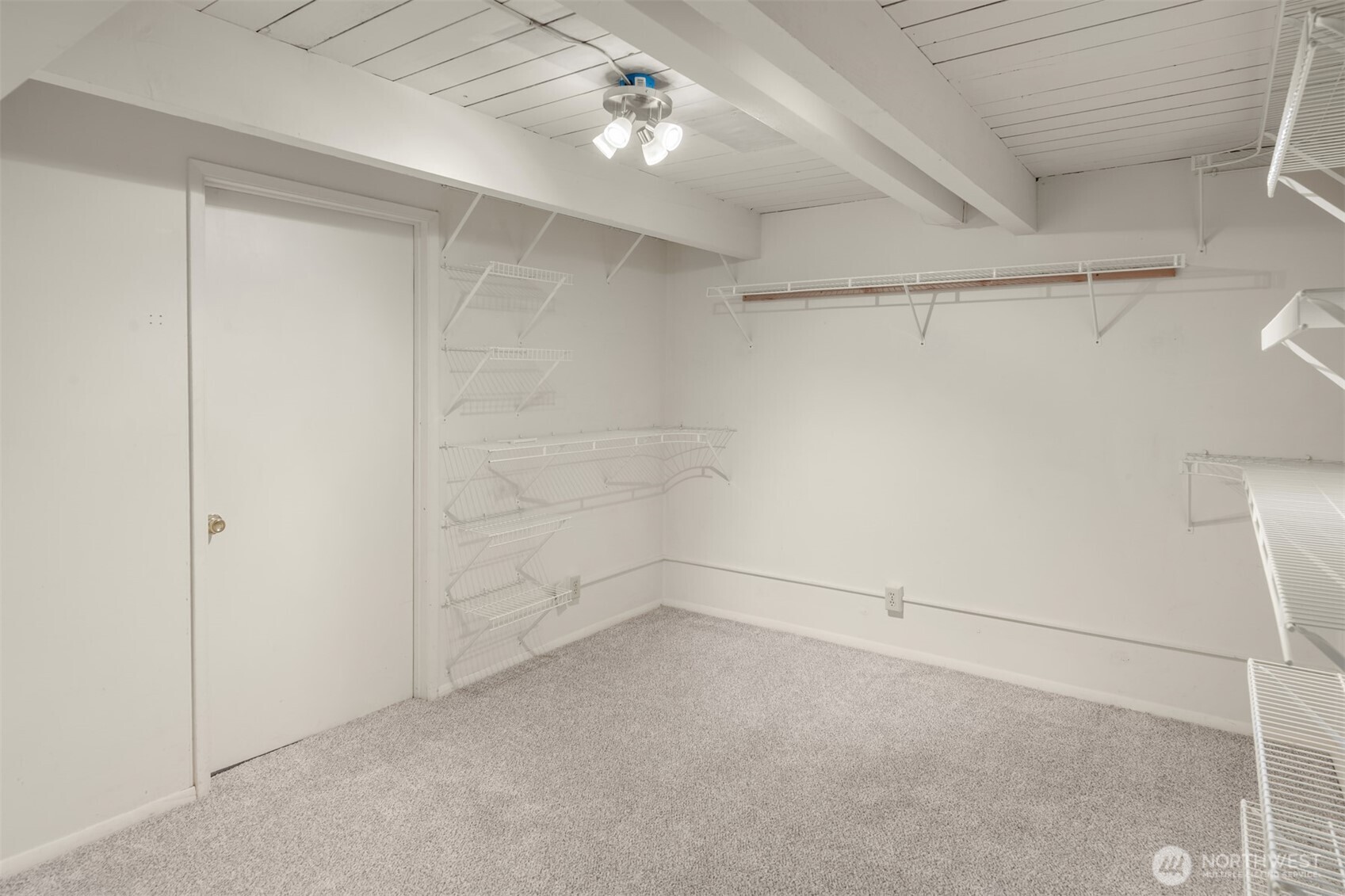 10737 3rd Avenue Property Photo 25