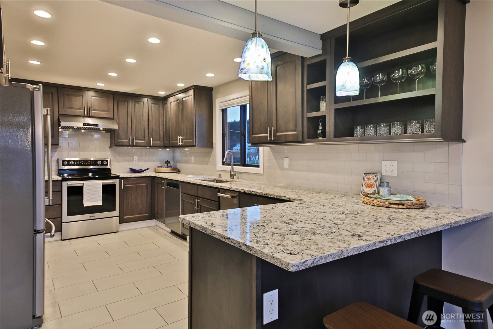 2805 N Bluff Road Property Photo 12