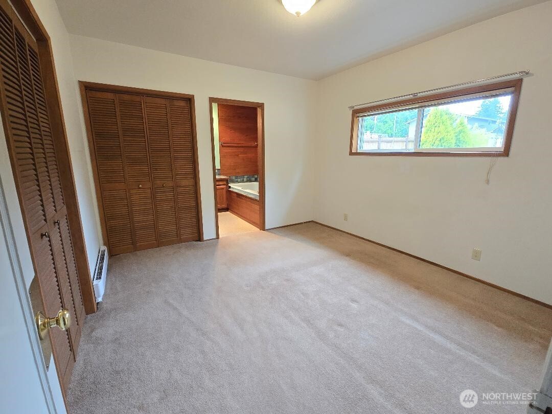 1302 33rd Avenue Property Photo 6