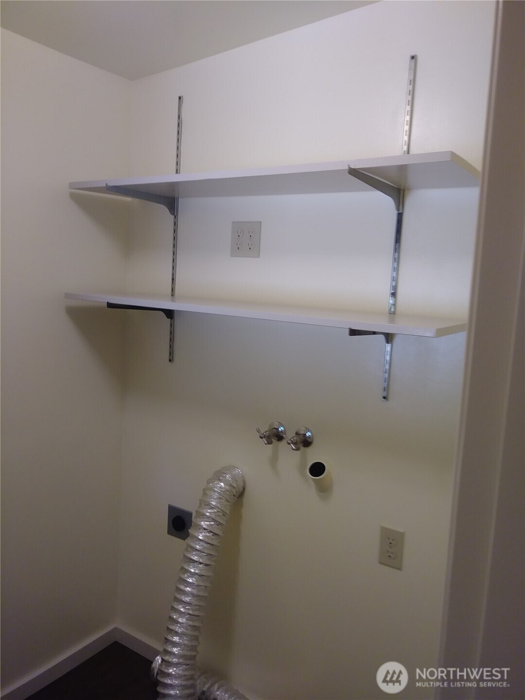 1302 33rd Avenue Property Photo 17