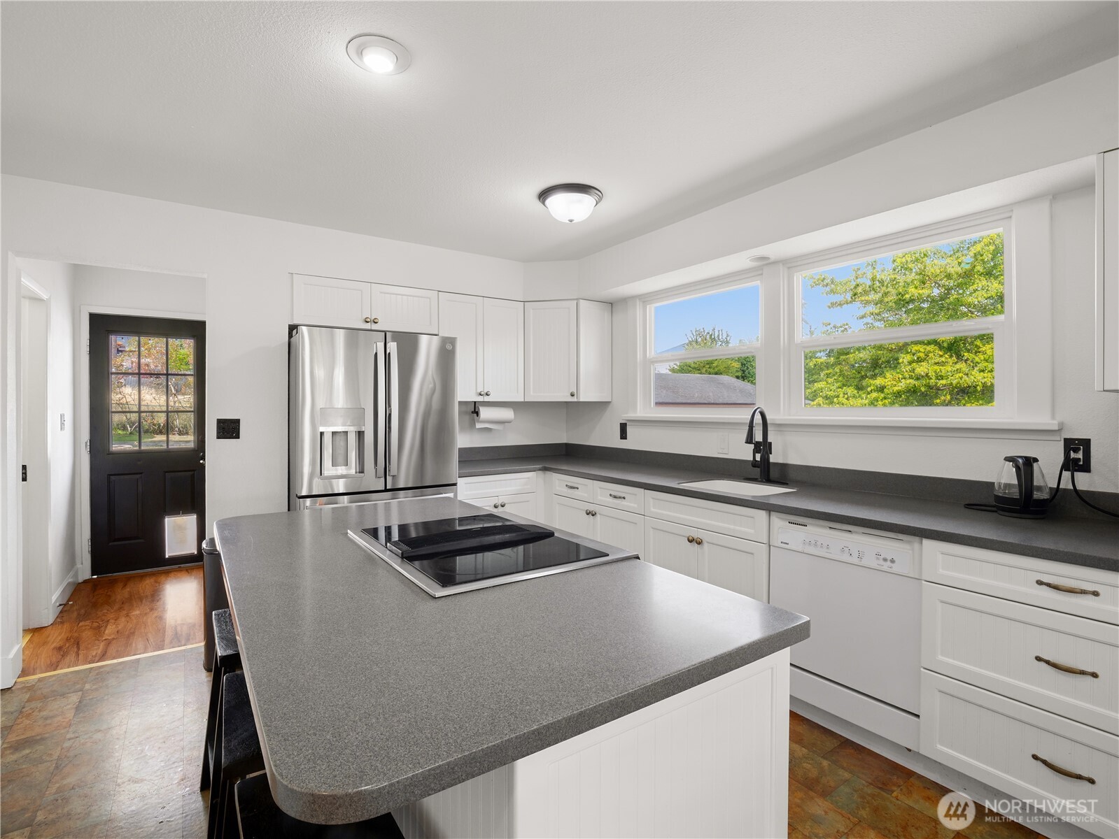 16427 109th Avenue Property Photo 11
