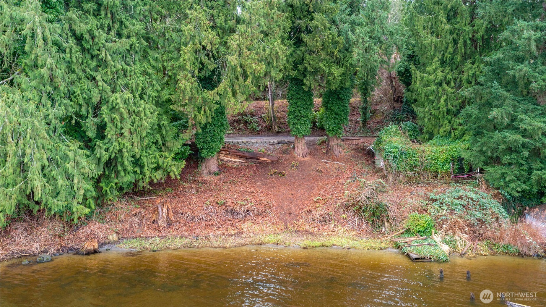 23415 Coots Cove Lane Property Photo 9