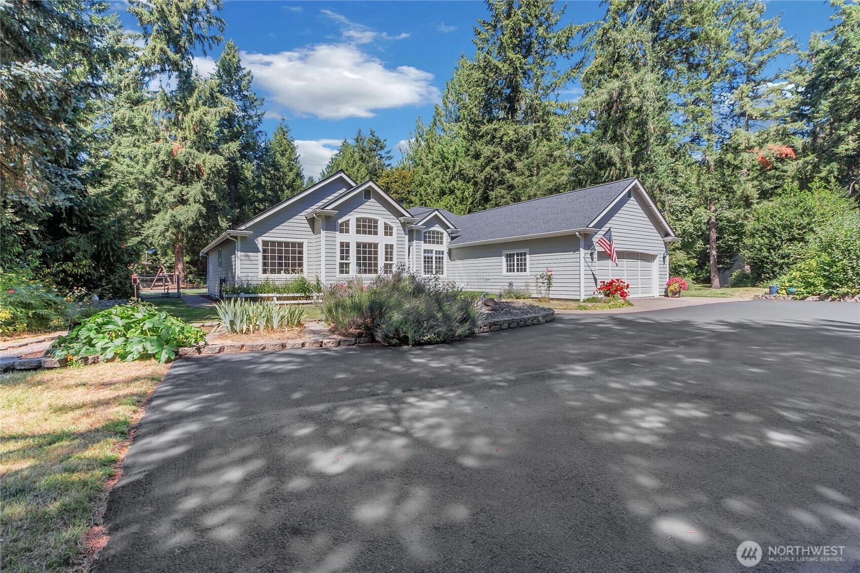 9821 344th Street Property Photo 3