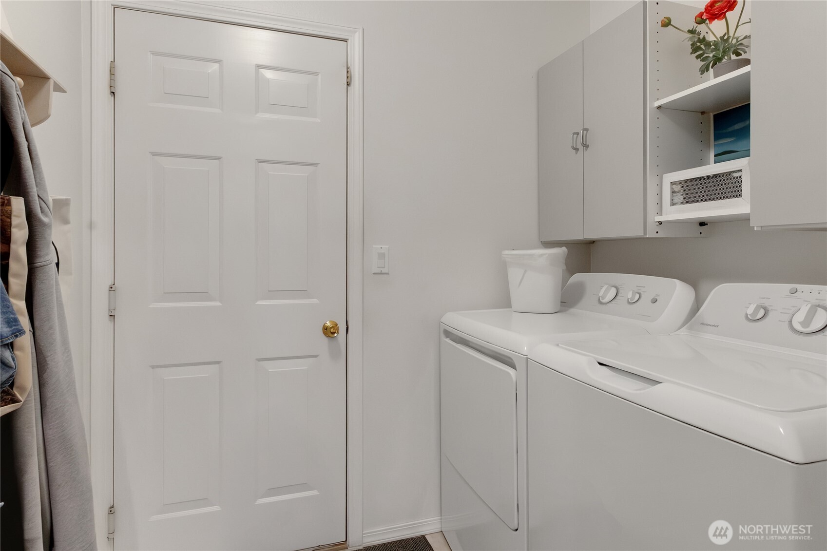 9821 344th Street Property Photo 23