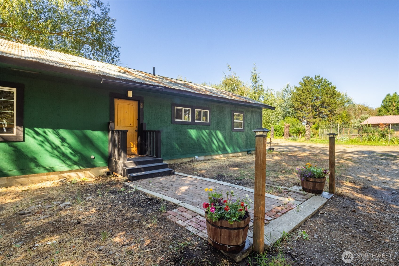 133 Woodhouse Loop Property Photo 1
