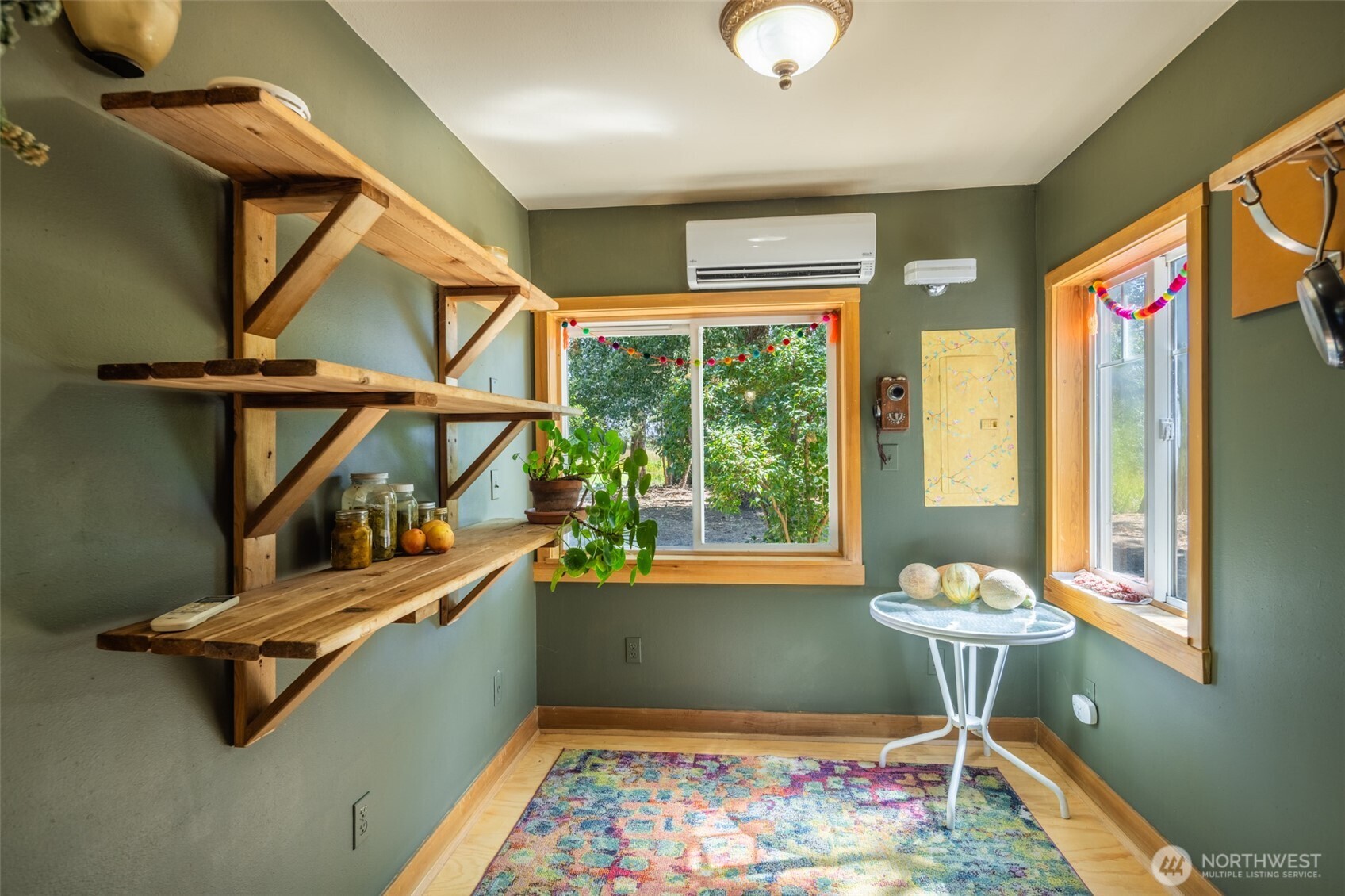 133 Woodhouse Loop Property Photo 4