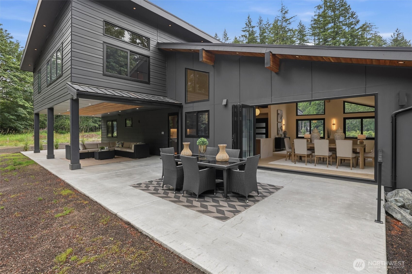 18520 65th Avenue Property Photo 10