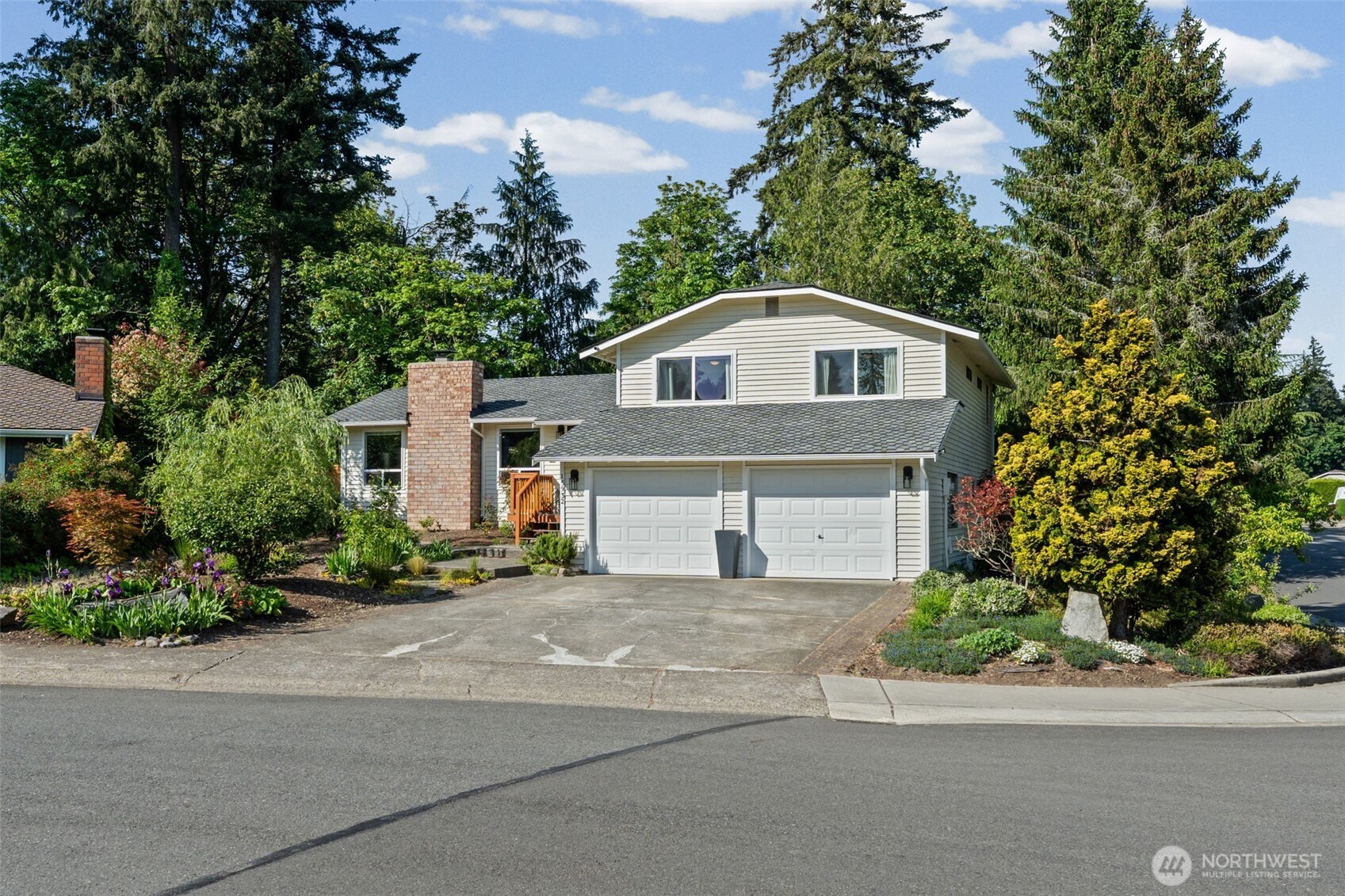 15932 SE 166th Place Property Photo 1