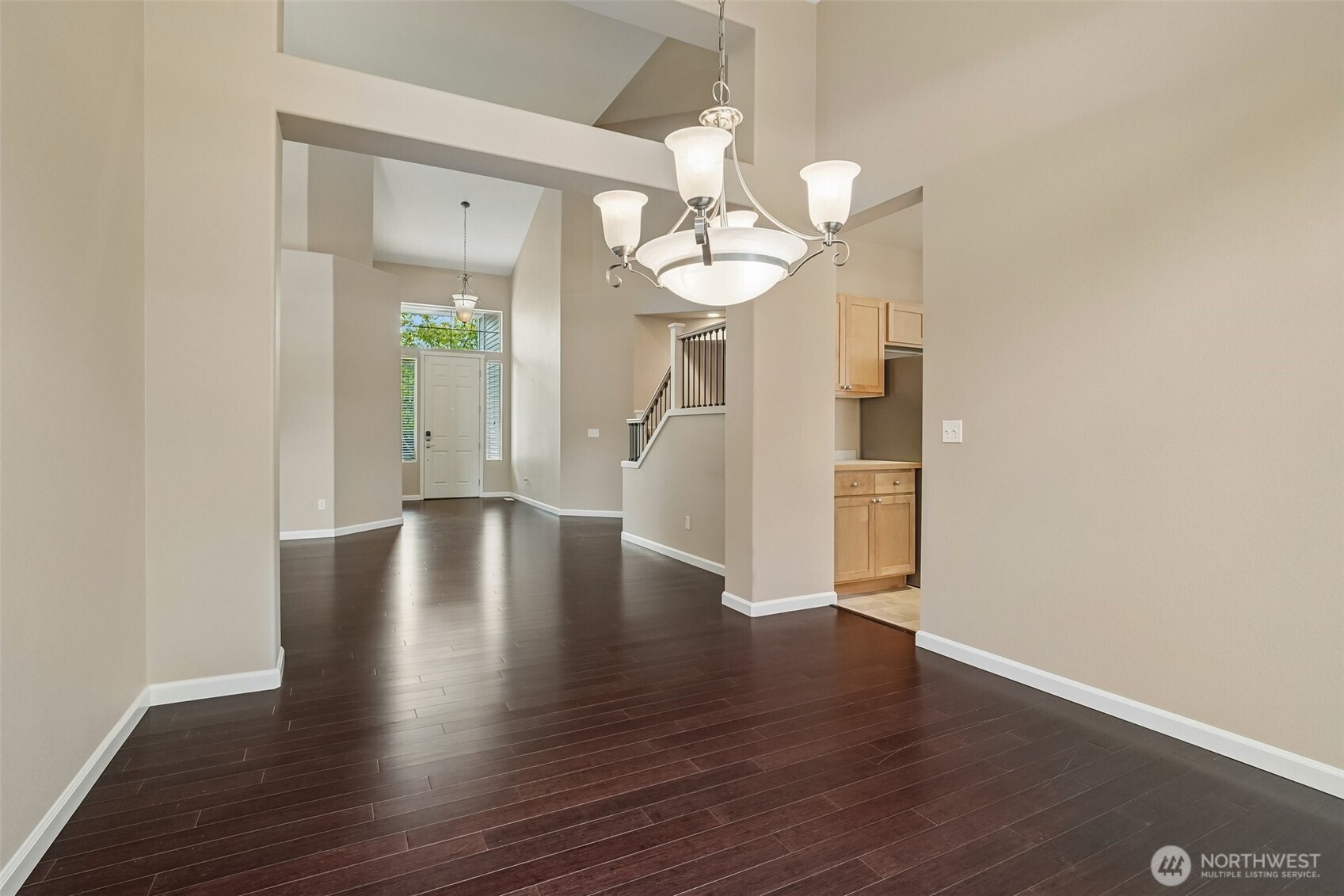 1221 68th Loop Property Photo 11