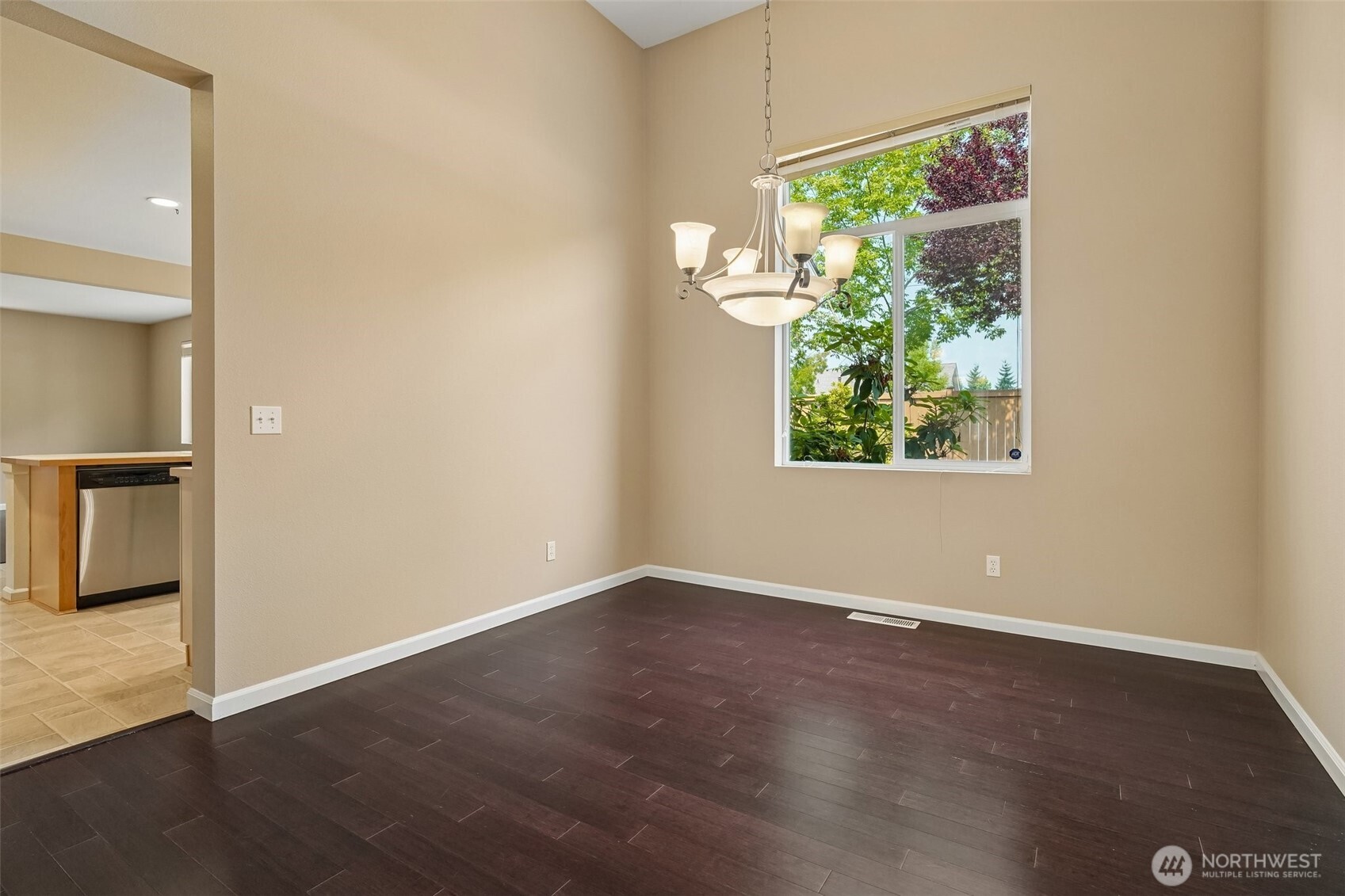 1221 68th Loop Property Photo 12