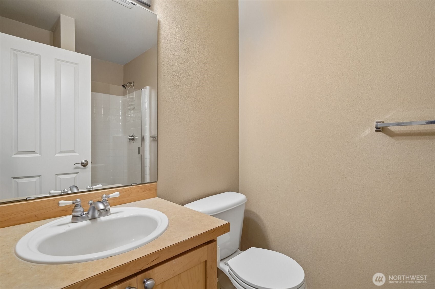 1221 68th Loop Property Photo 23