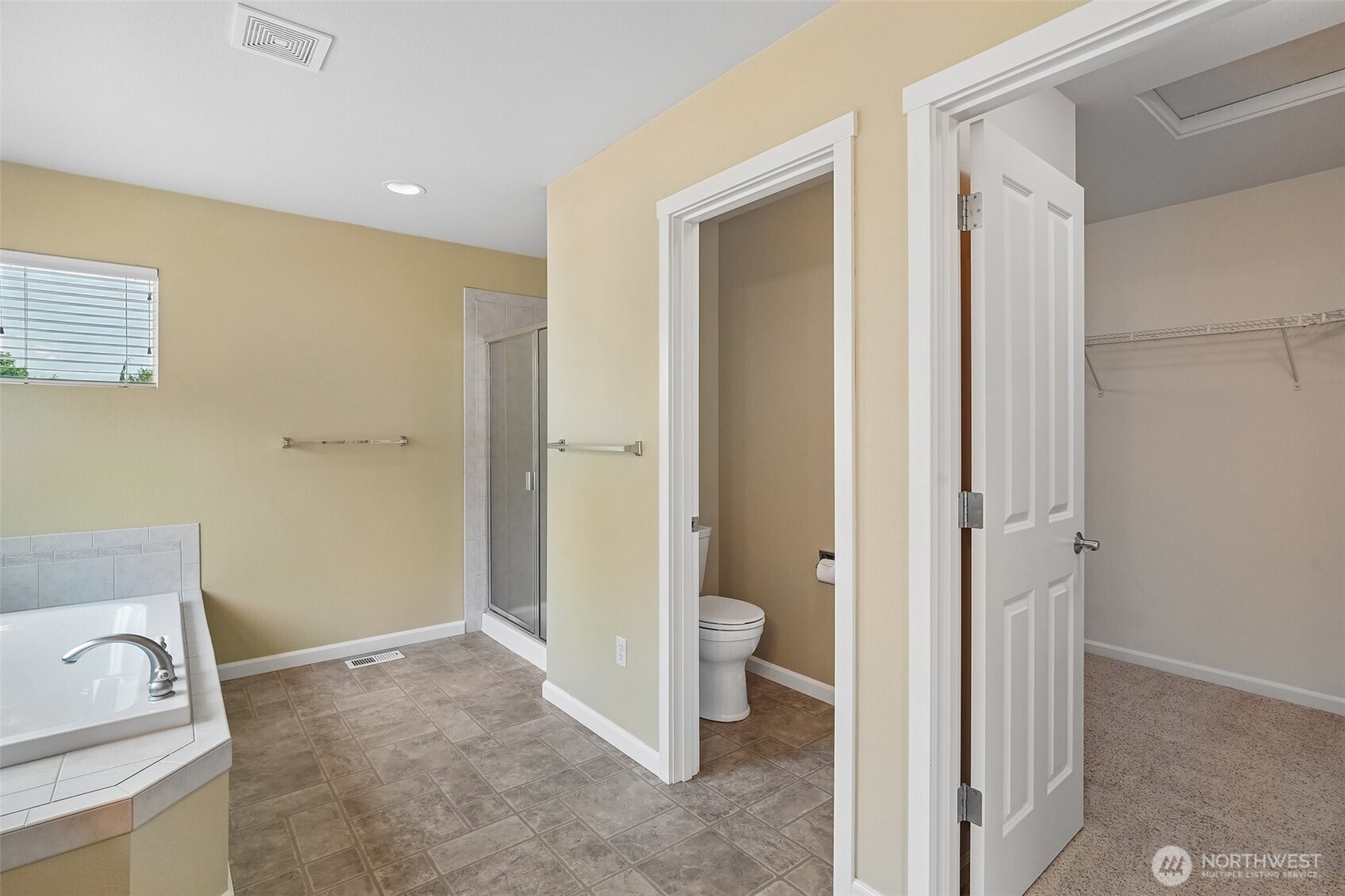 1221 68th Loop Property Photo 30