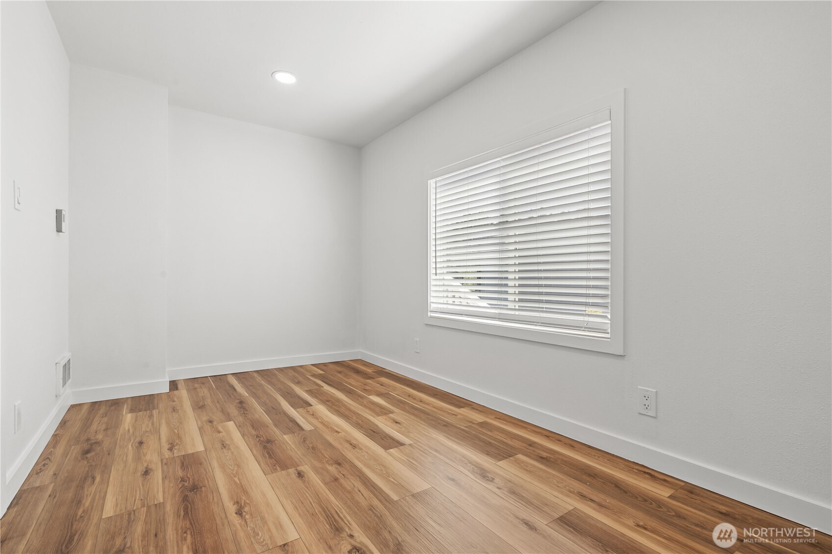 31108 3rd Avenue 327 Property Photo 13