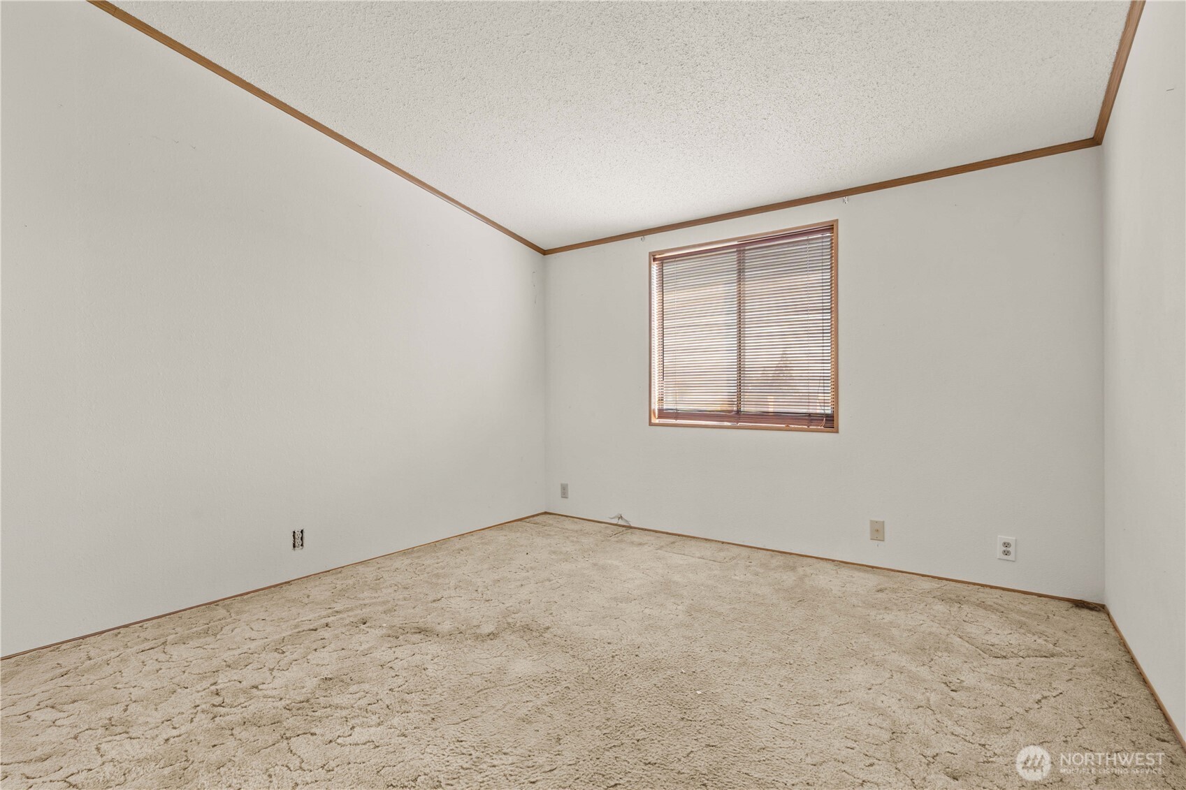 812 68th Avenue Property Photo 24