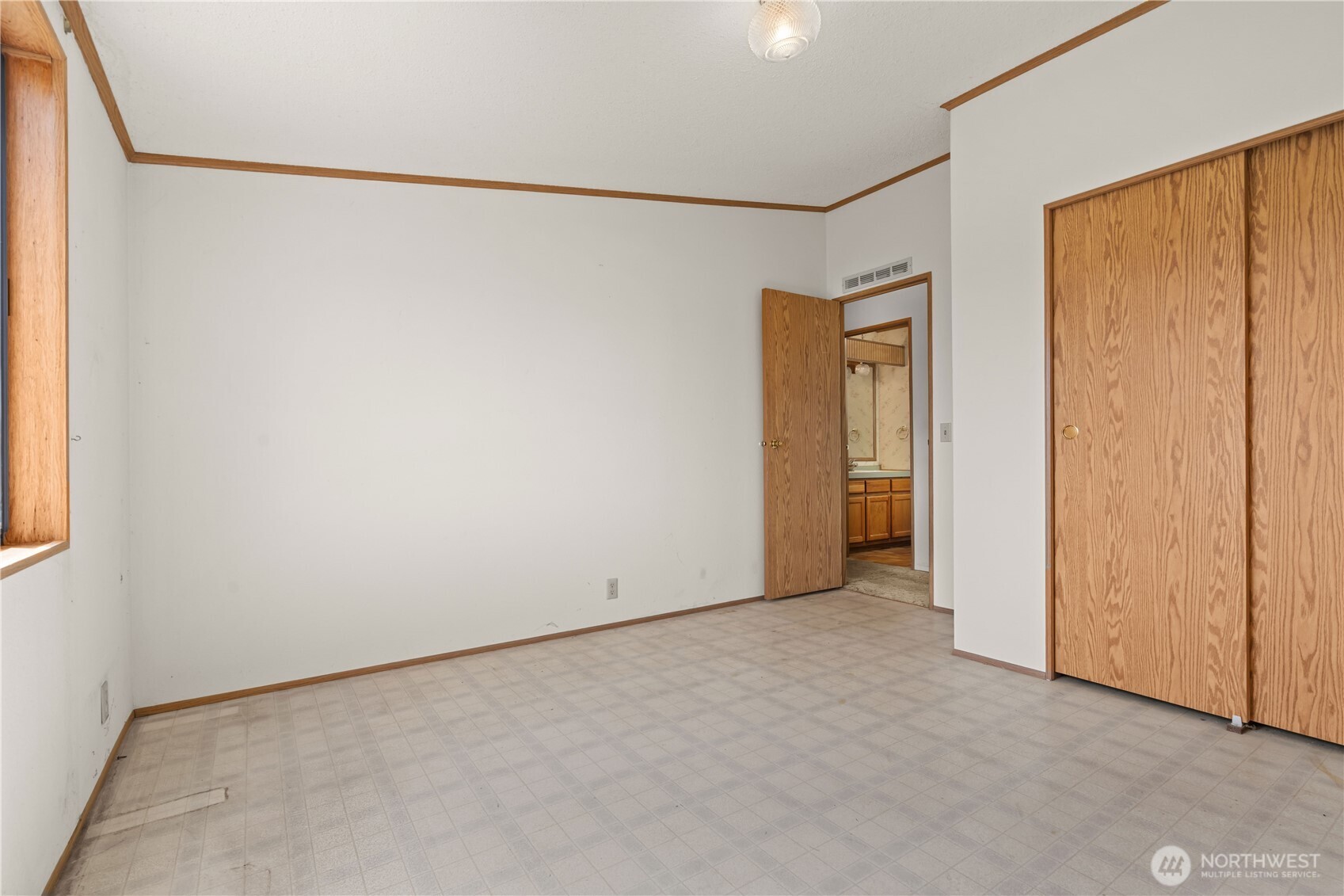 812 68th Avenue Property Photo 28