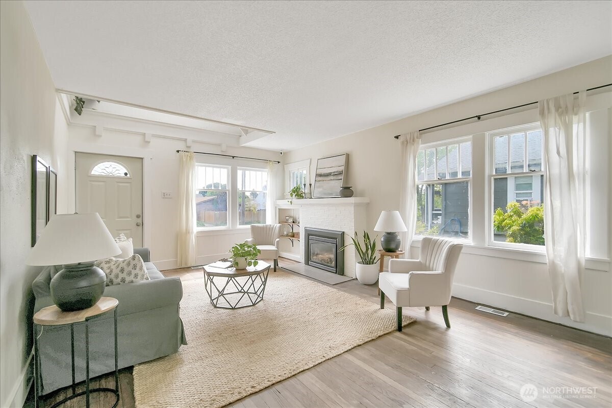 3614 S Ainsworth Avenue Property Photo 4