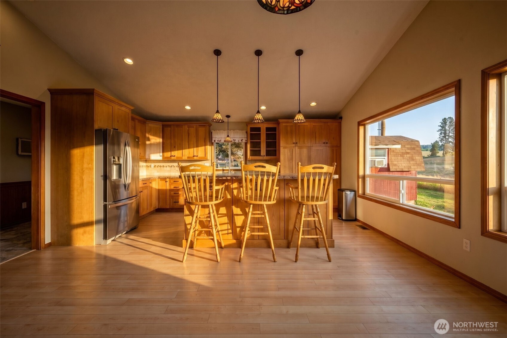 8511 E Hamilton Road Property Photo 4