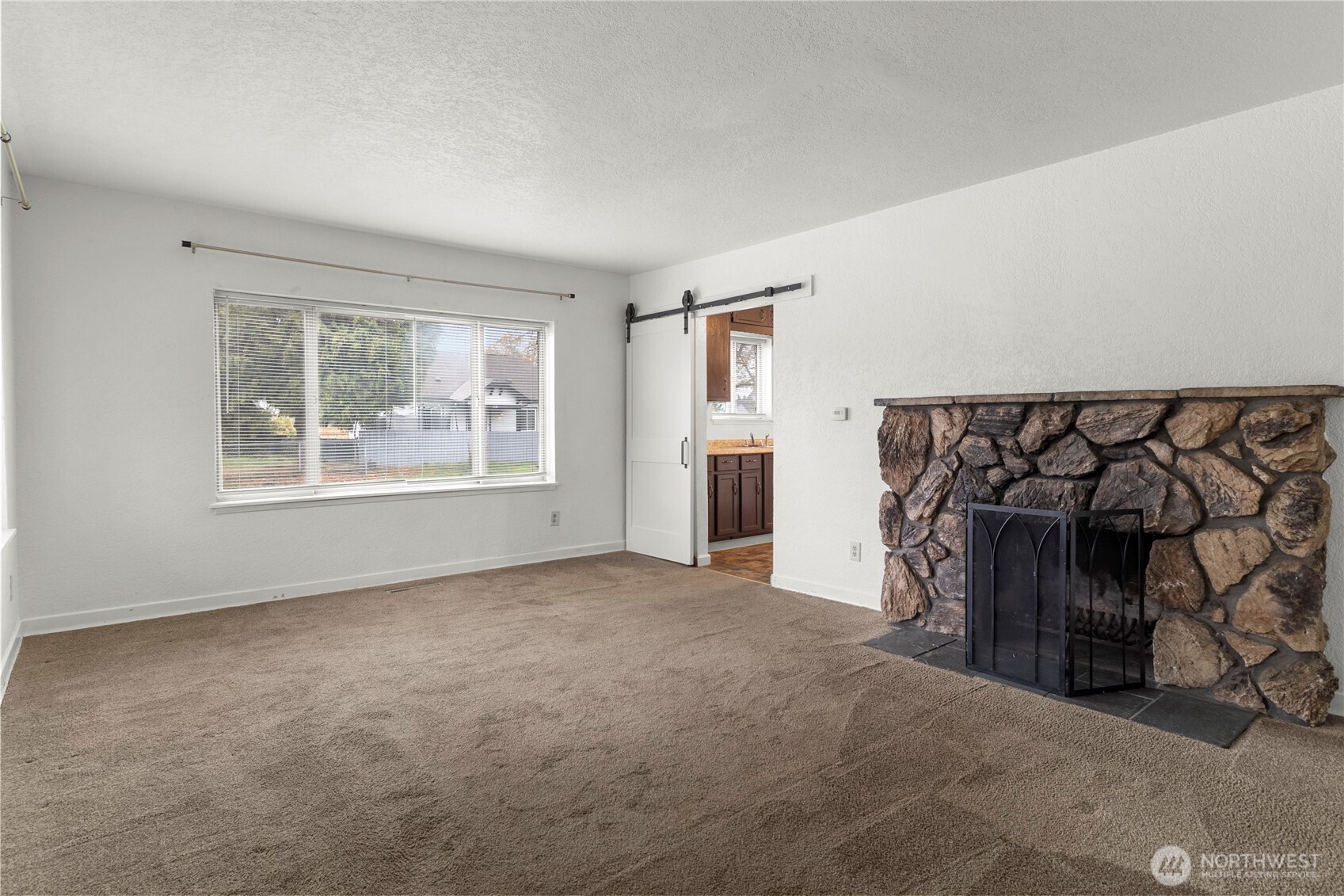 5428 S Cedar St Property Photo 4