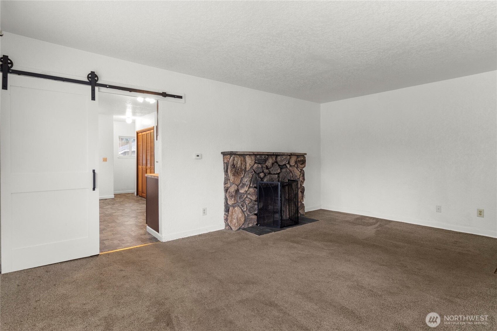 5428 S Cedar St Property Photo 5