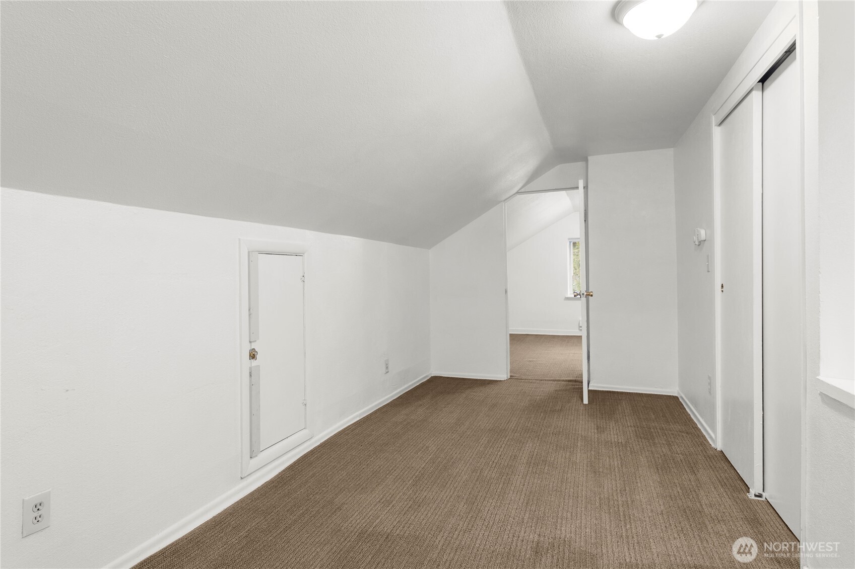 5428 S Cedar St Property Photo 17