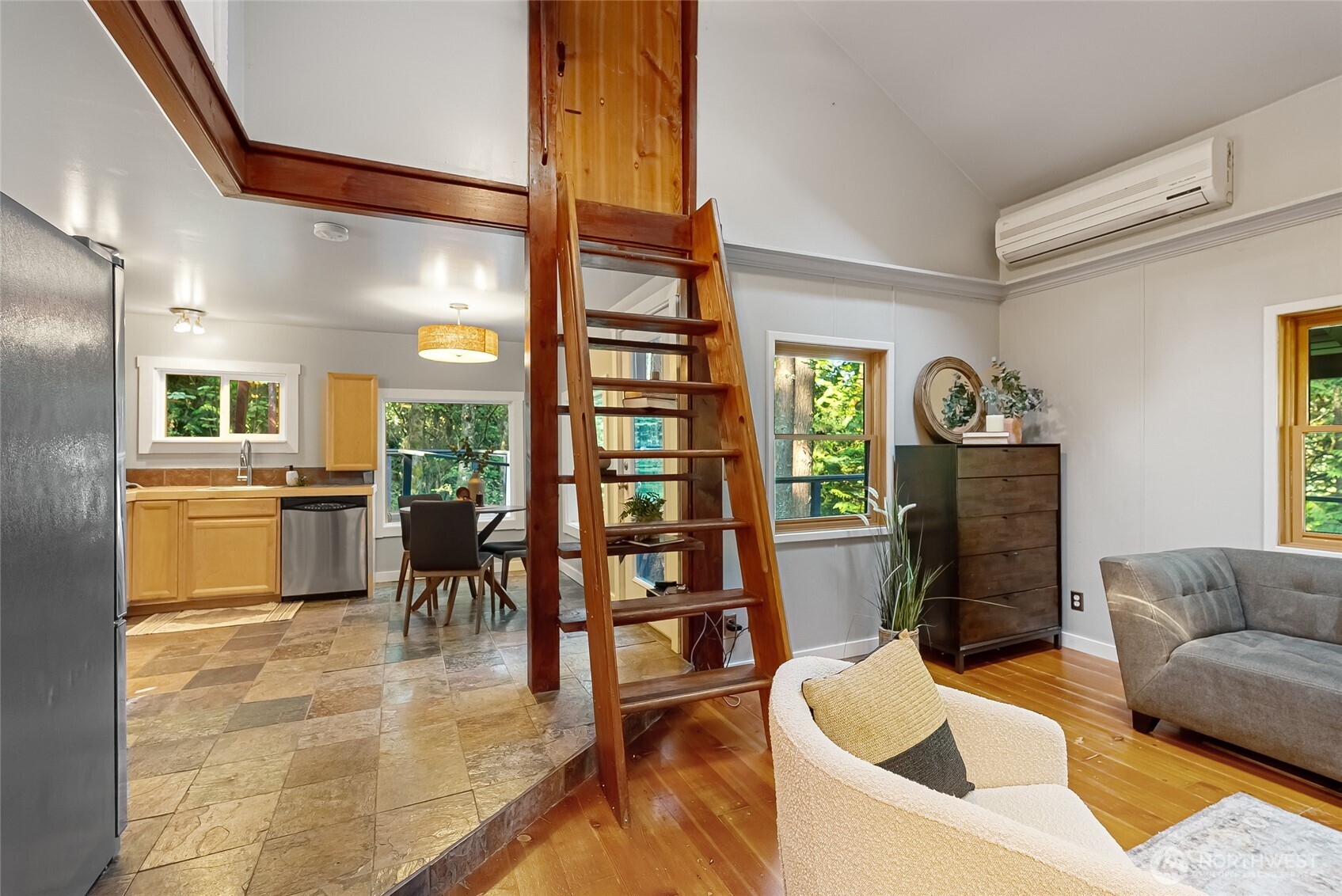 1823 Emerald Lake Way Property Photo 22