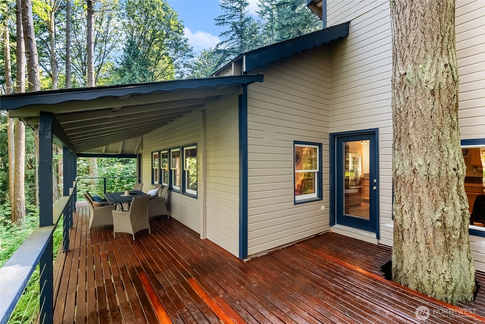 1823 Emerald Lake Way Property Photo 27