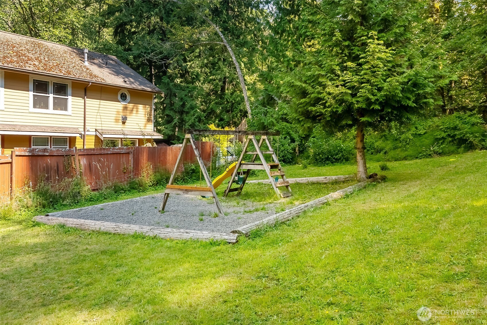 1823 Emerald Lake Way Property Photo 40