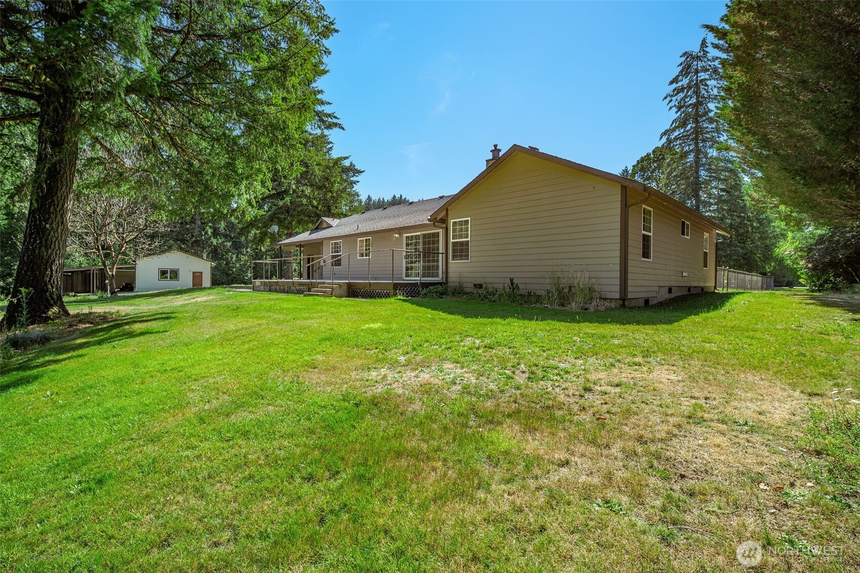 24411 Ne 209th Avenue Property Photo 6