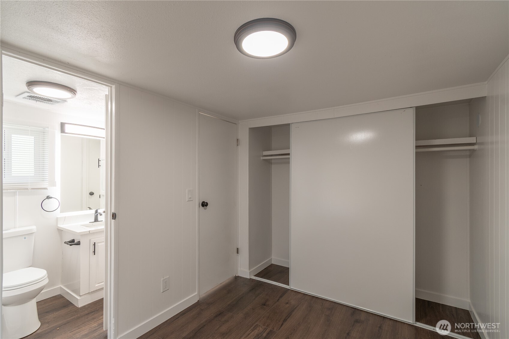 1704 210th Street Ct 88 Property Photo 8
