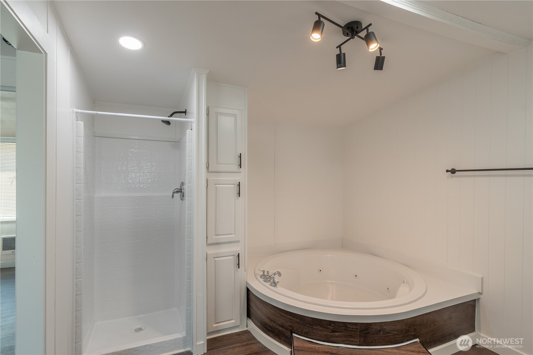 1704 210th Street Ct 88 Property Photo 14