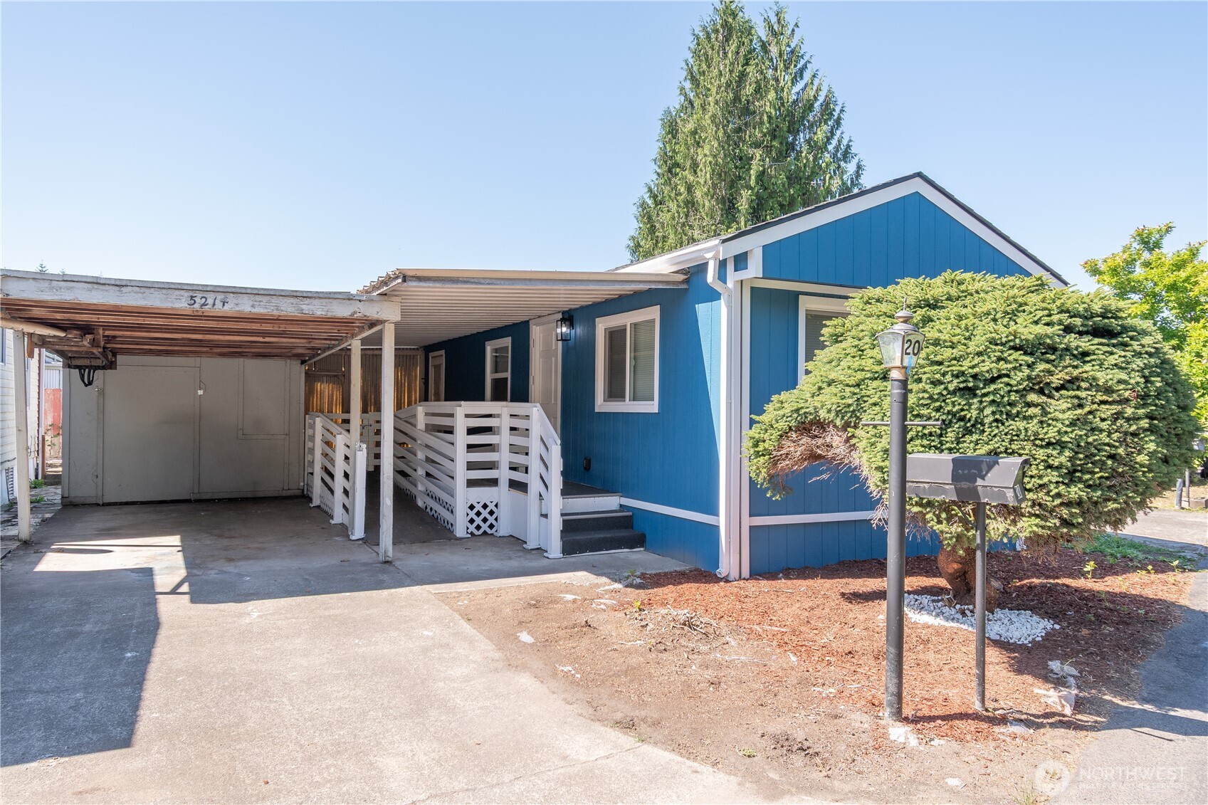 5214 72nd Avenue 20 Property Photo 1