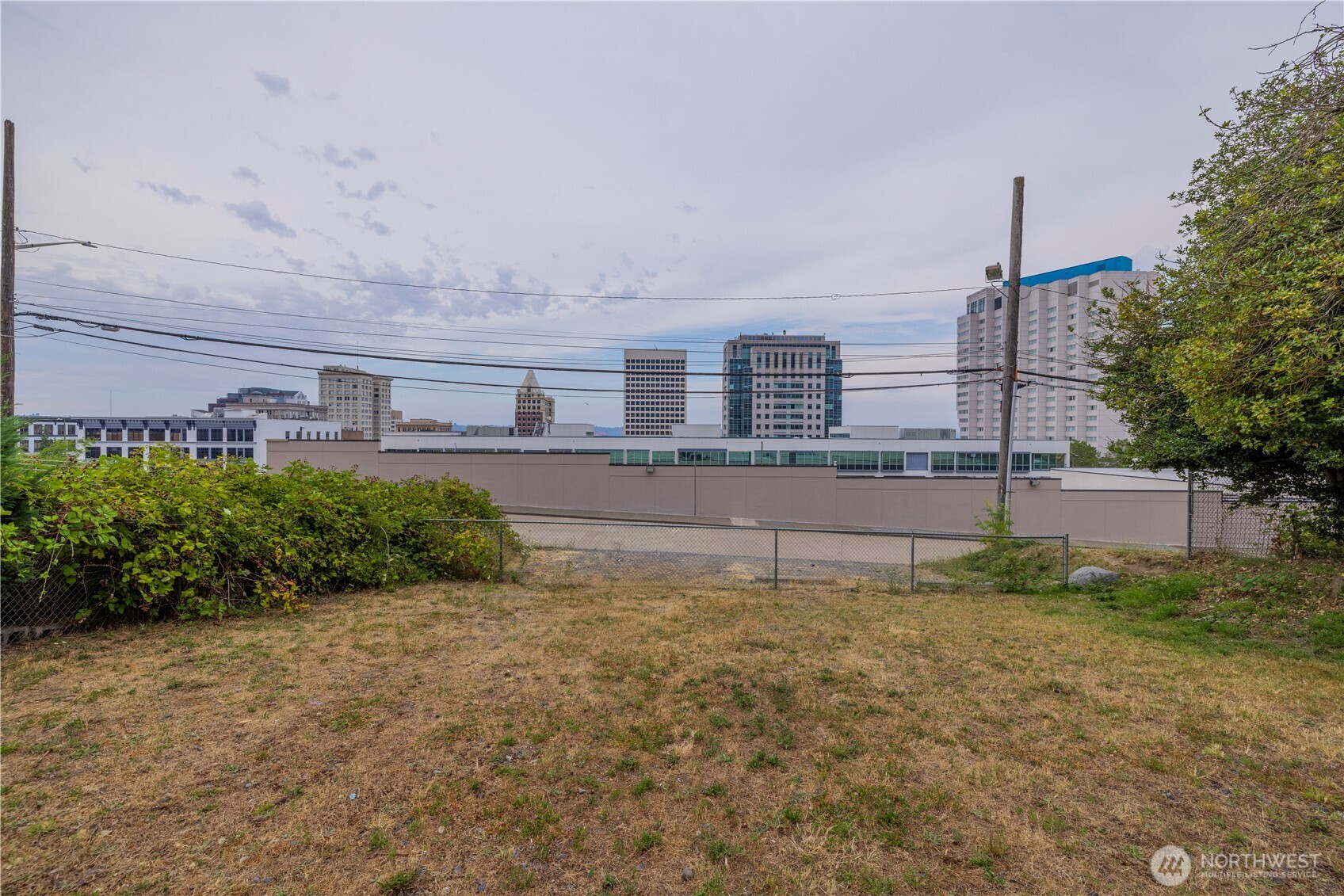 1137 Fawcett Avenue Property Photo 1