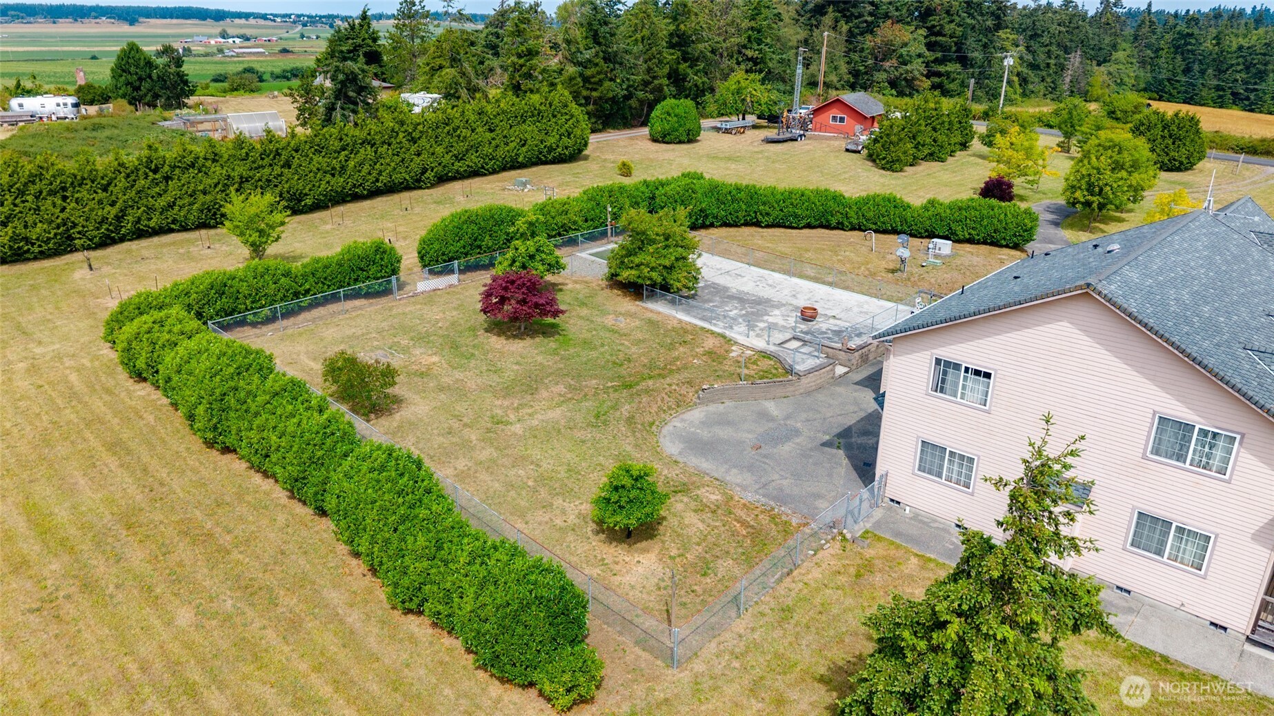 1049 Burchell Road Property Photo 31