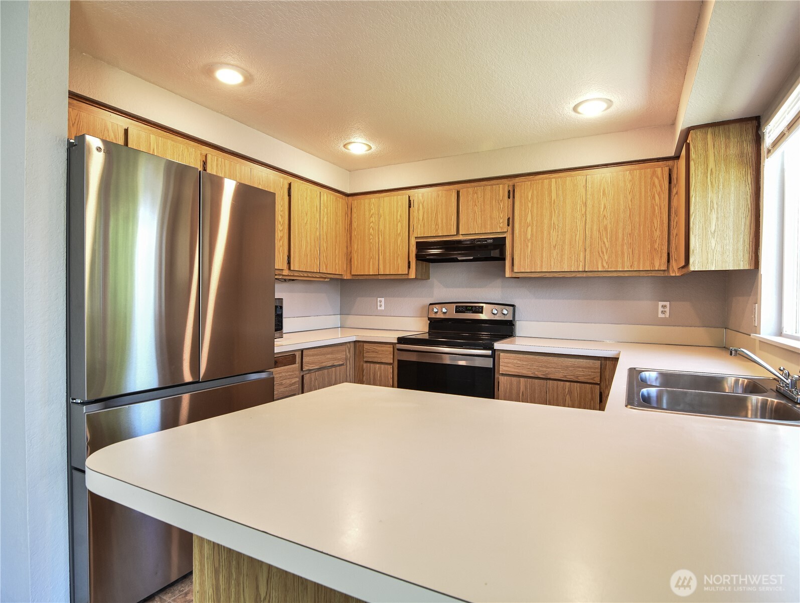 1414 128th Drive Property Photo 4