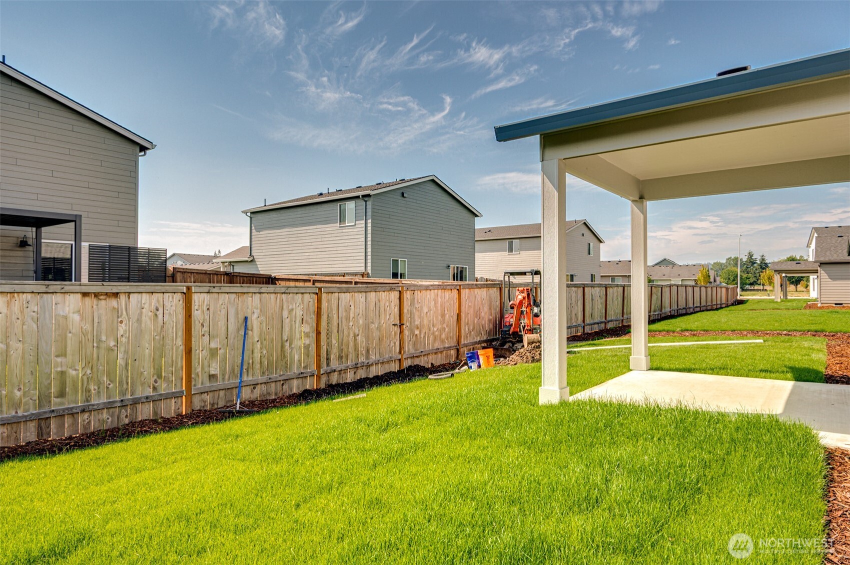 2016 Henderson Way Property Photo 4