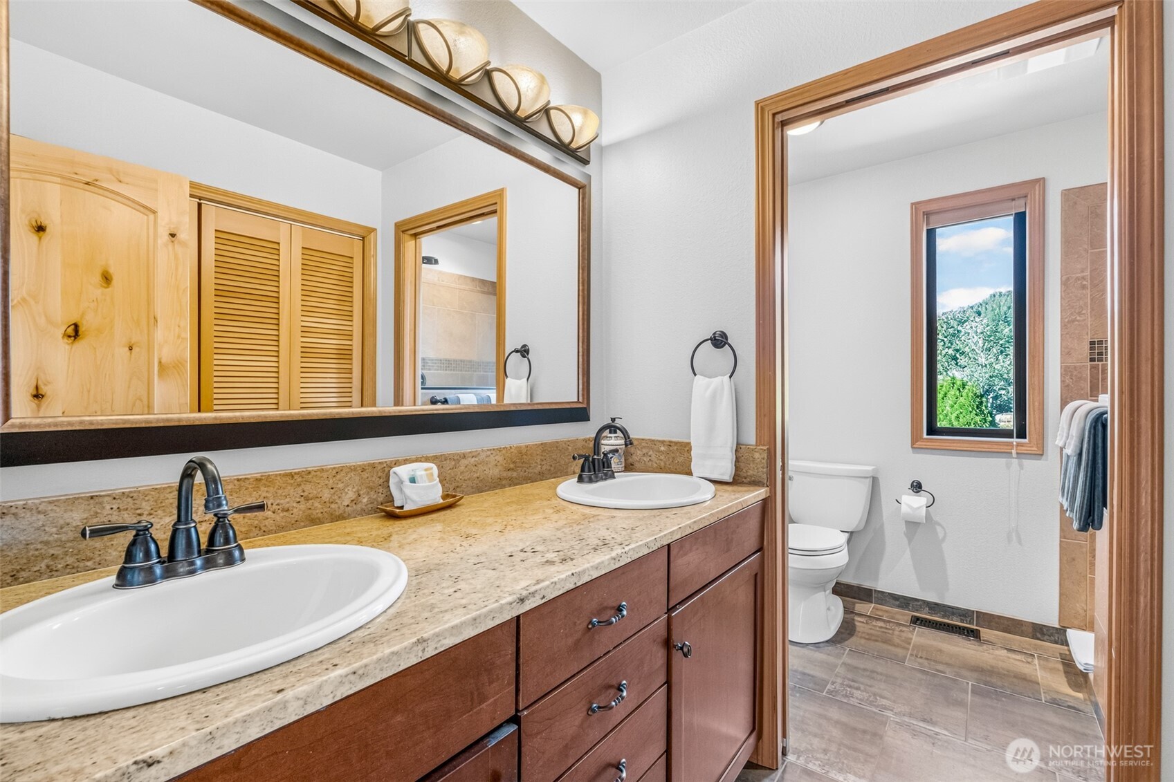 77 Joyful Place Property Photo 37