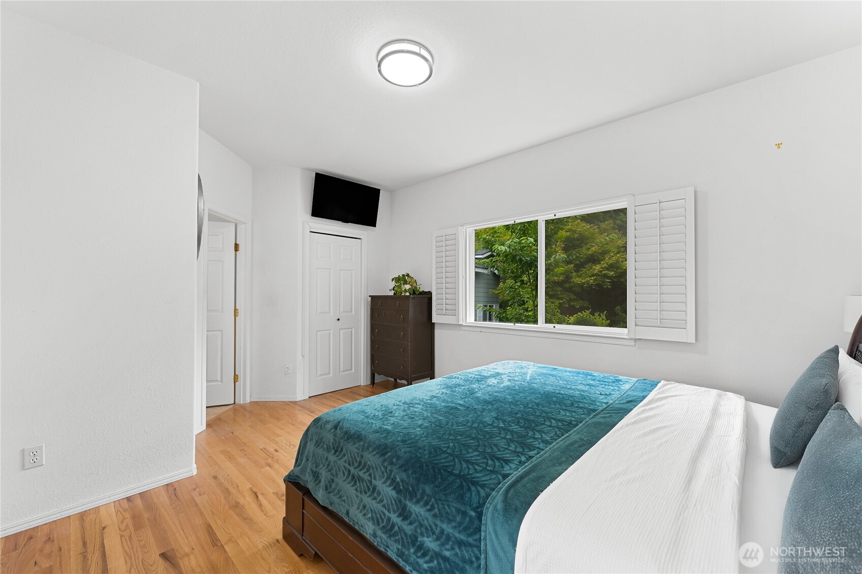 912 S Hills Drive Property Photo 14