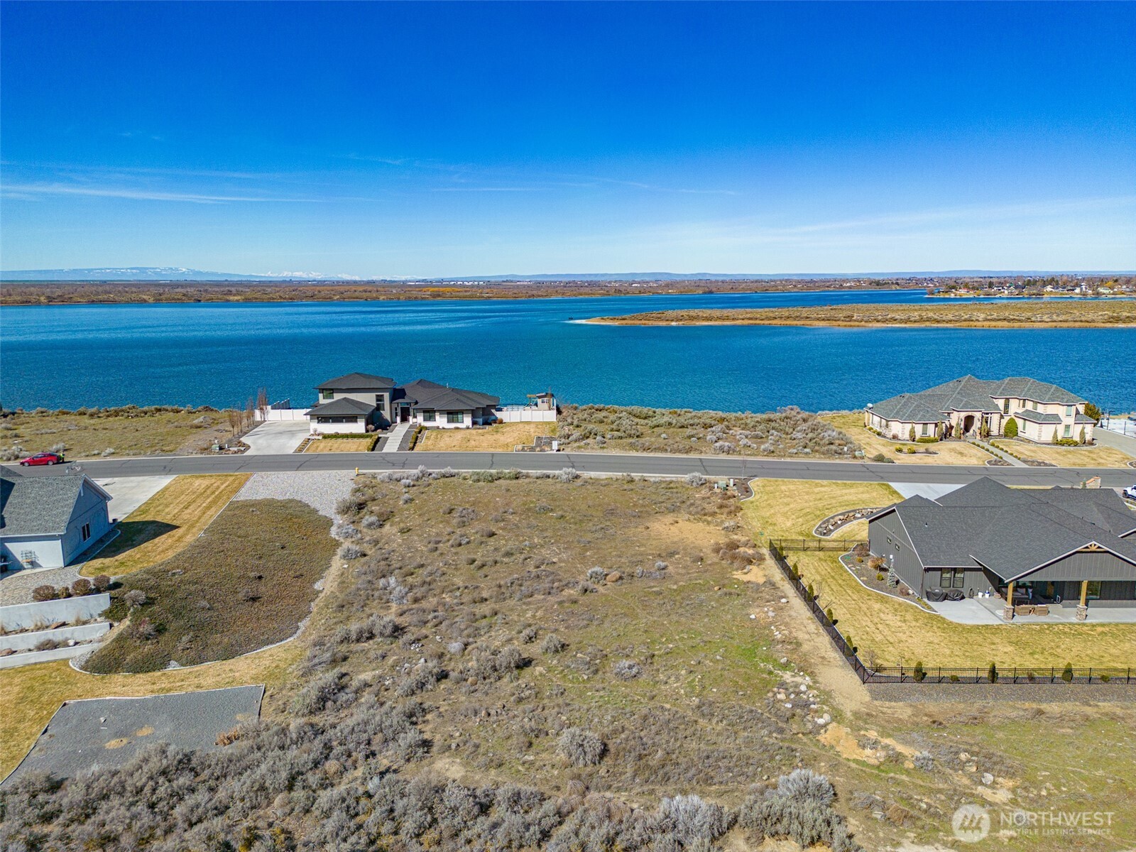 7382 Dune Lake Road Property Photo 2