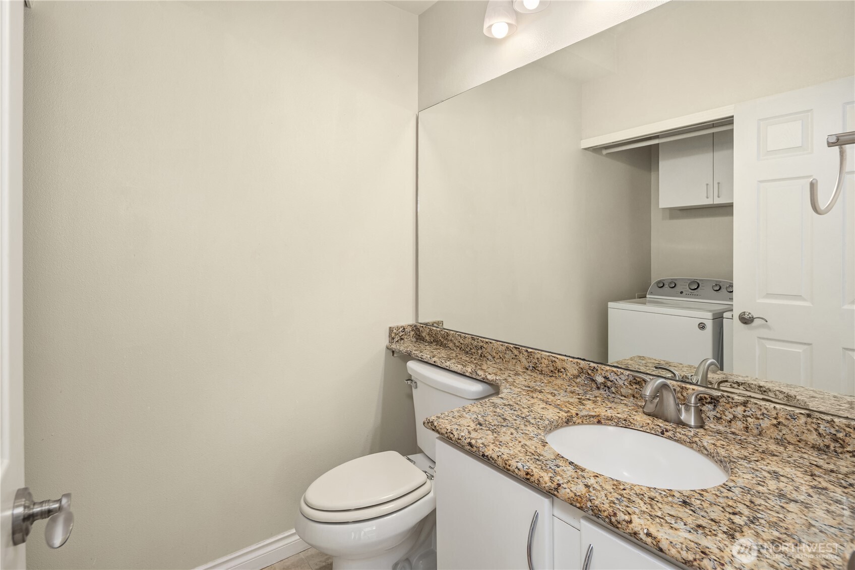 12440 Ne 7th Place Property Photo 8