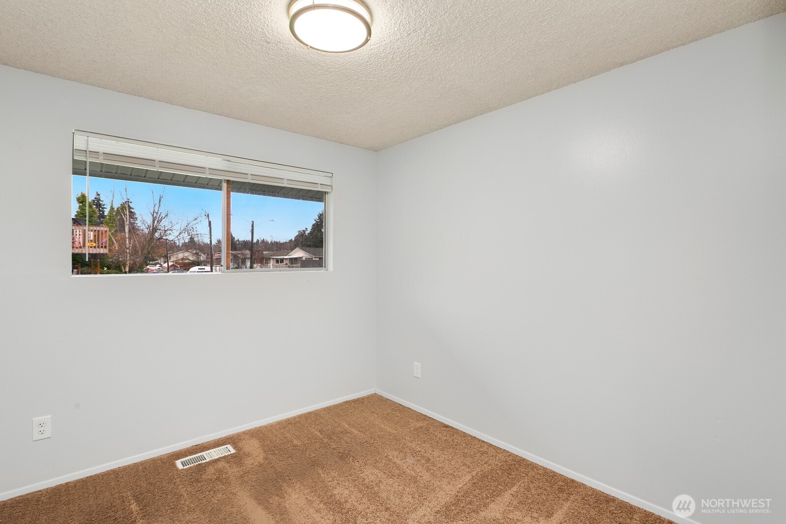 7537 44th Avenue Property Photo 12