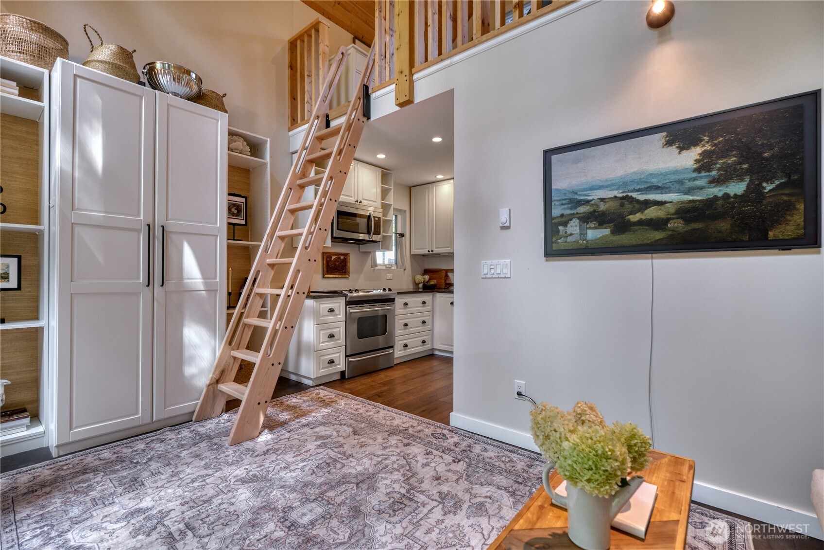 256 Windsor Drive Property Photo 11