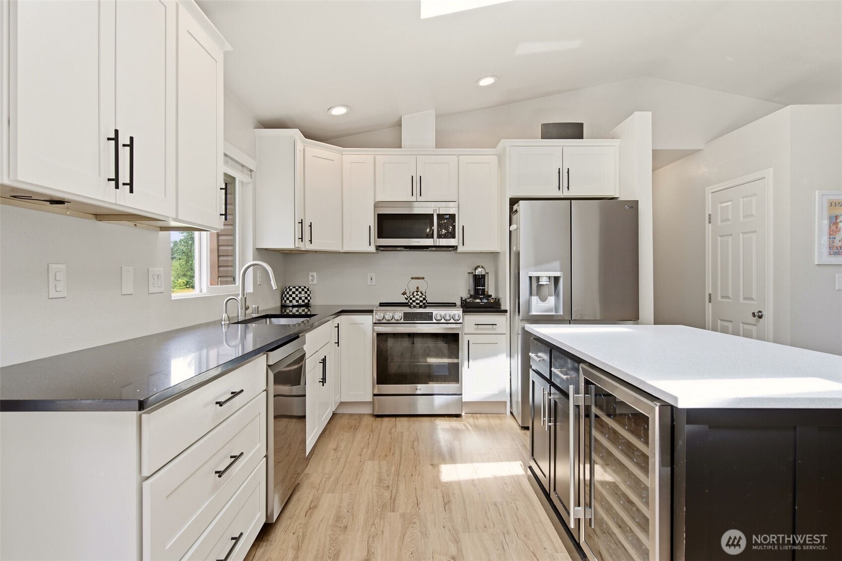 1102 20th Street Property Photo 13