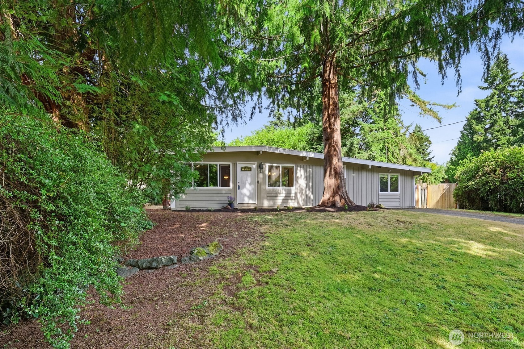 30449 2nd Avenue Property Photo 2