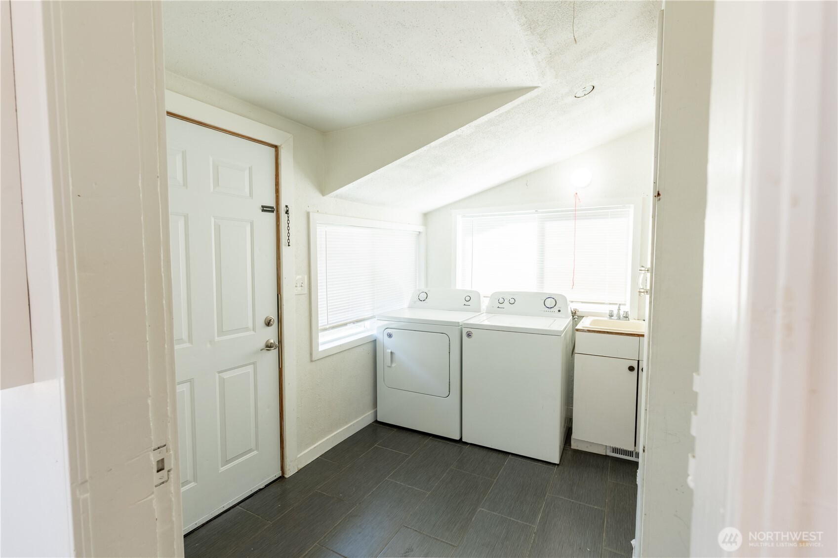 1036 110th Street Property Photo 15