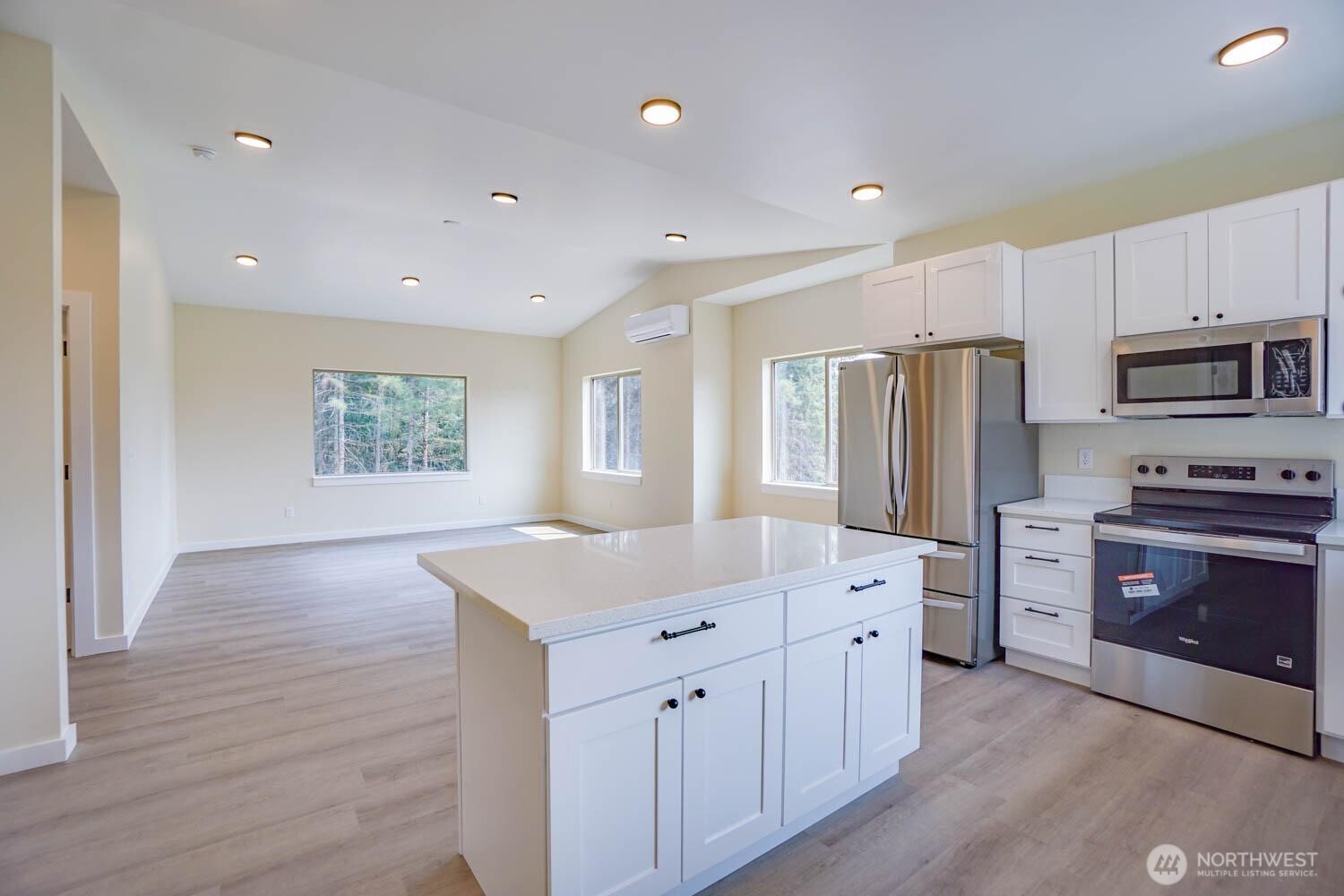 324 Champion Road Property Photo 4